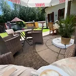 Dworek Biesiadny Nocleg ze śniadaniem