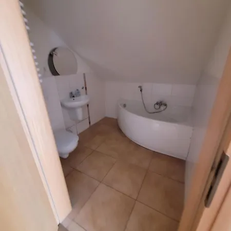 Dworek Biesiadny 3* Radzewice
