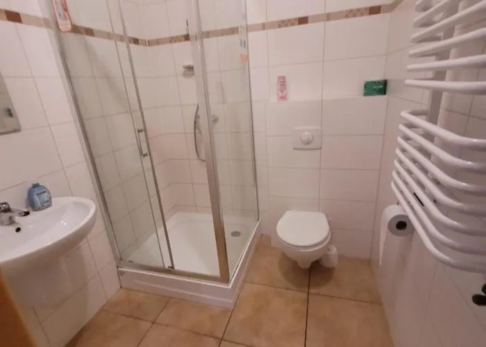 Dworek Biesiadny Nocleg ze śniadaniem 3*