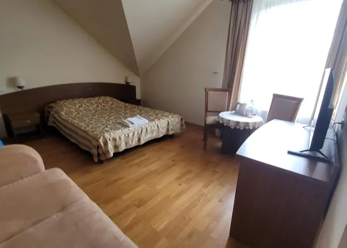 Dworek Biesiadny 3* Radzewice