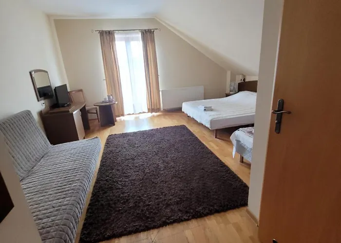 Dworek Biesiadny 3* Radzewice